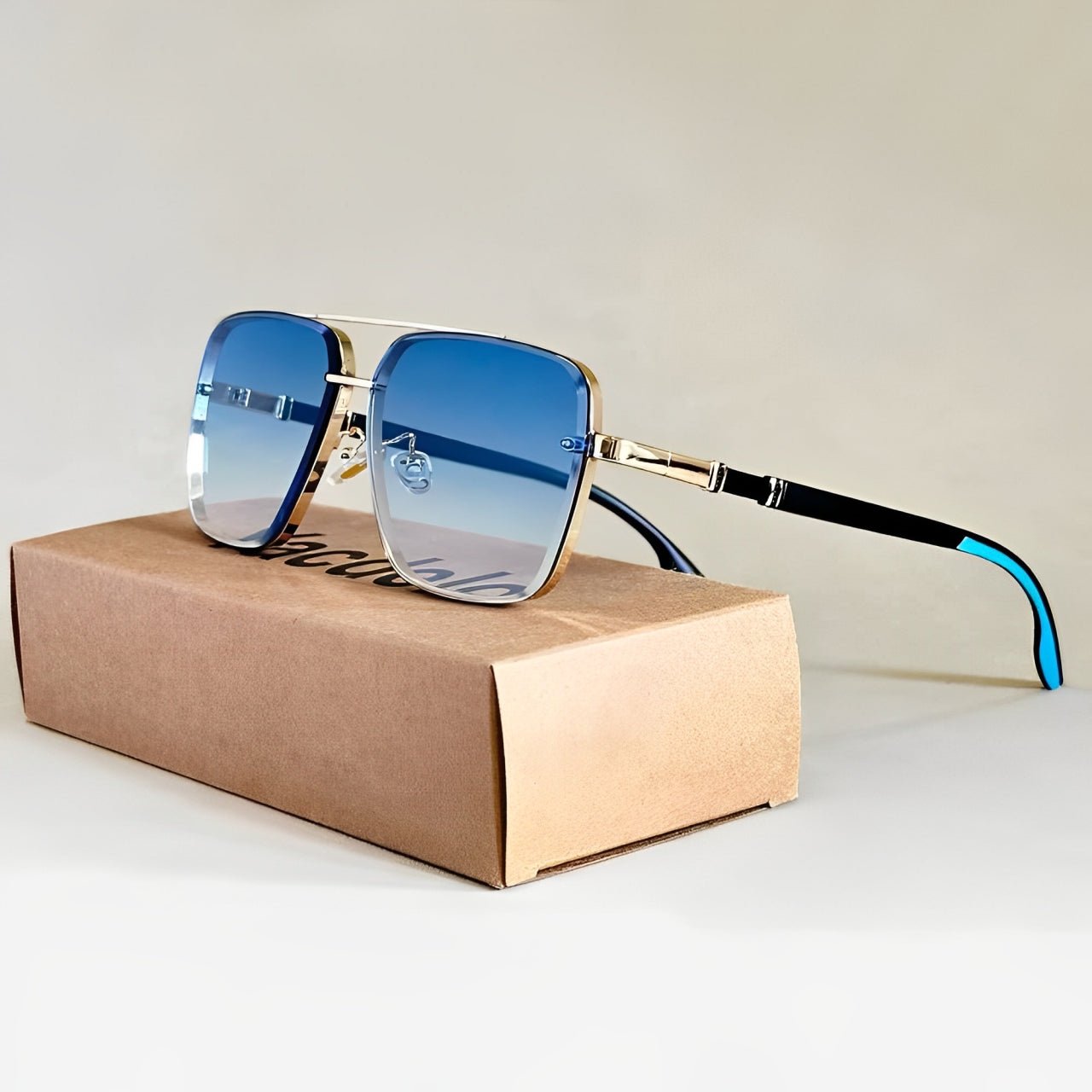 Men's Square Sunglasses - Double Bridge Design and Gradient Tint Lenses