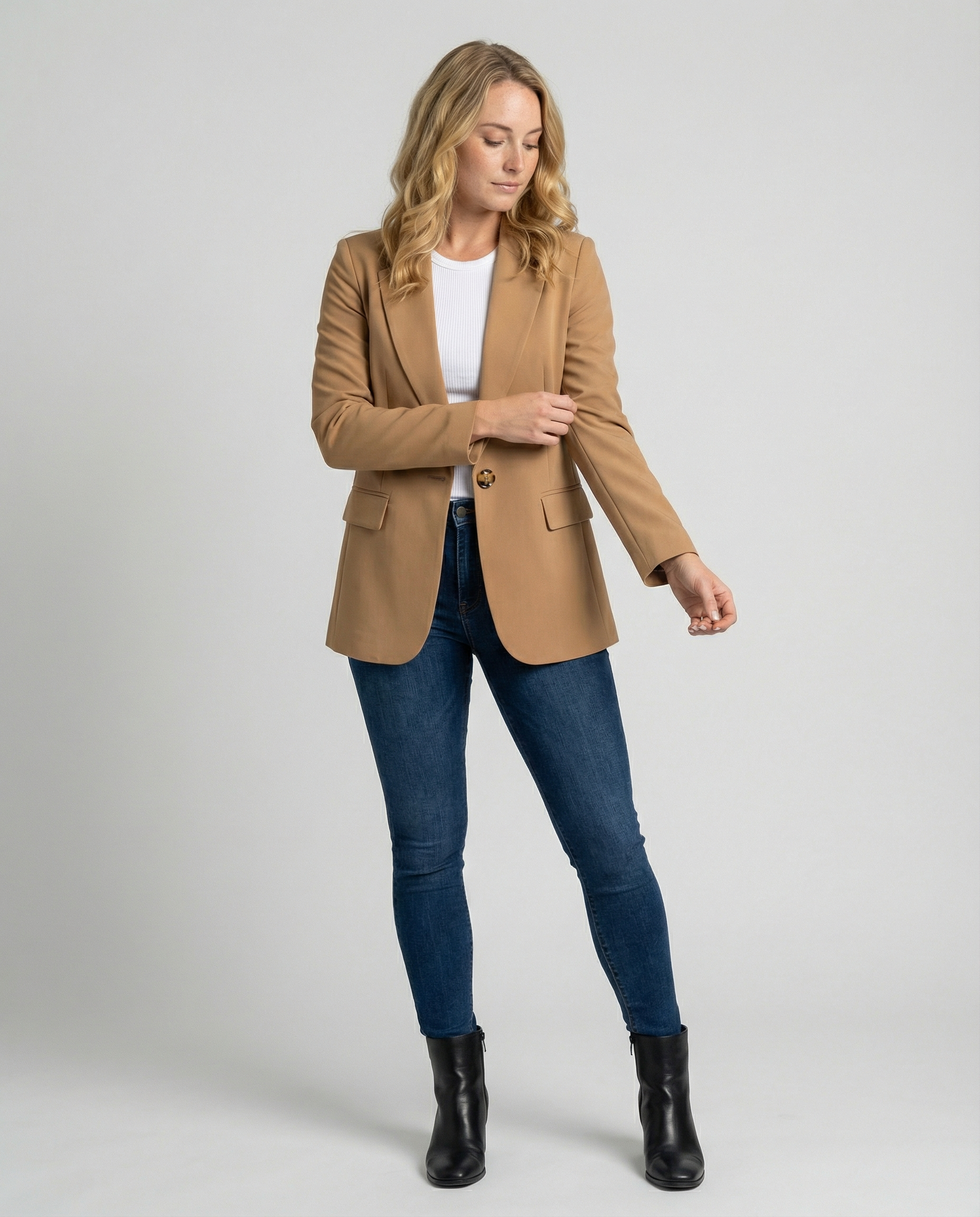 Women’s Notched Lapel One-Button Blazer - Single-Breasted Style