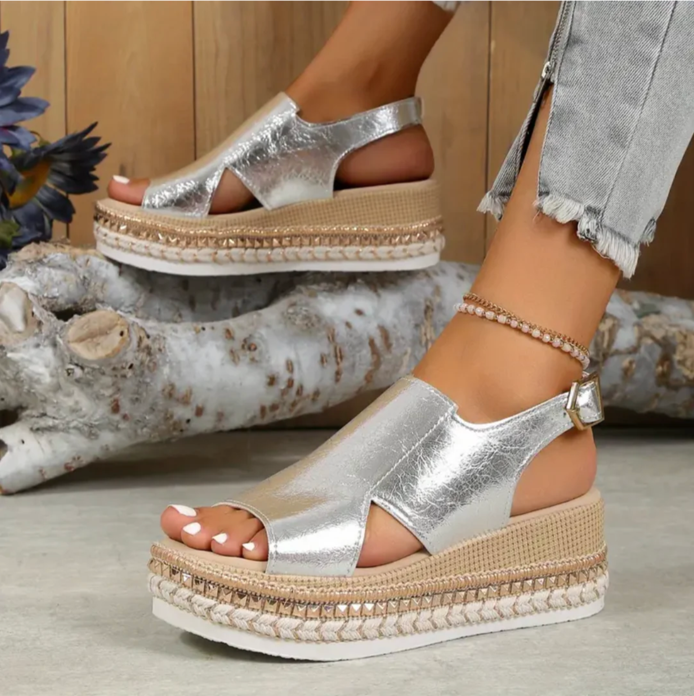 Women's Crocodile Embossed Wedge Sandals - Glossy Finish