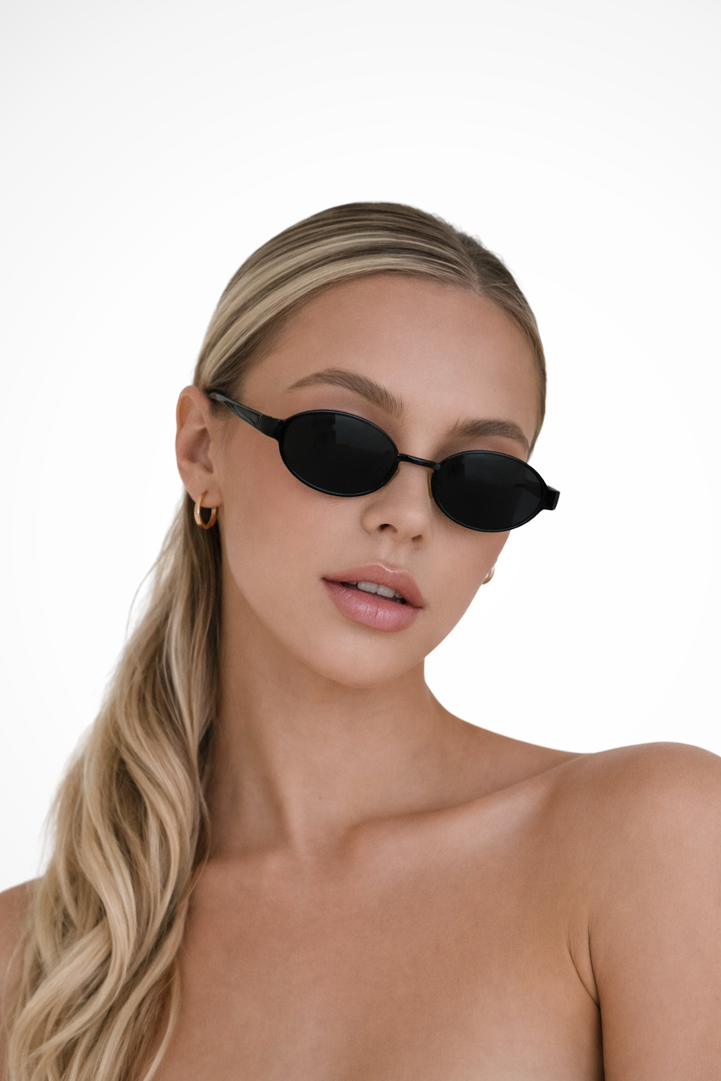 Women's Oval Sunglasses Metal Frame Retro Slim Black
