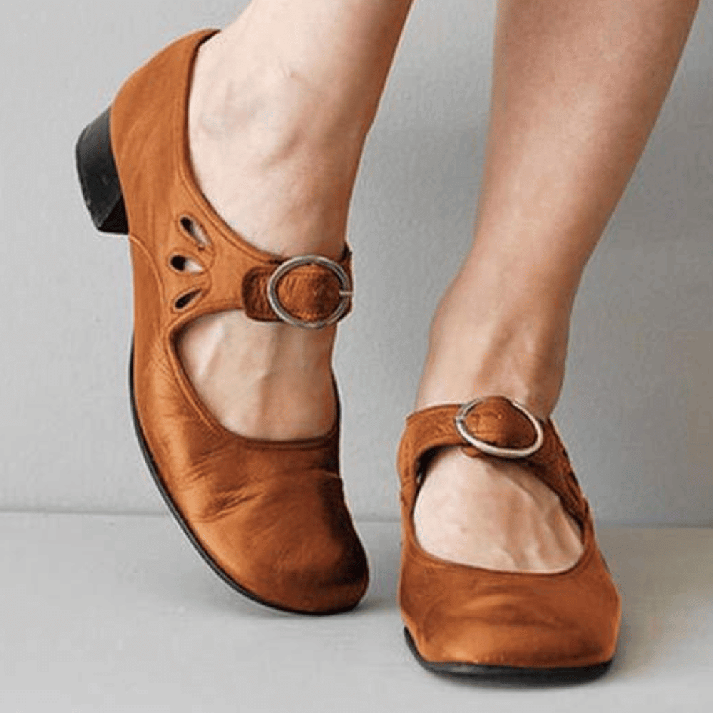 Women's Round Toe Leader Sandals - Low Block Heels